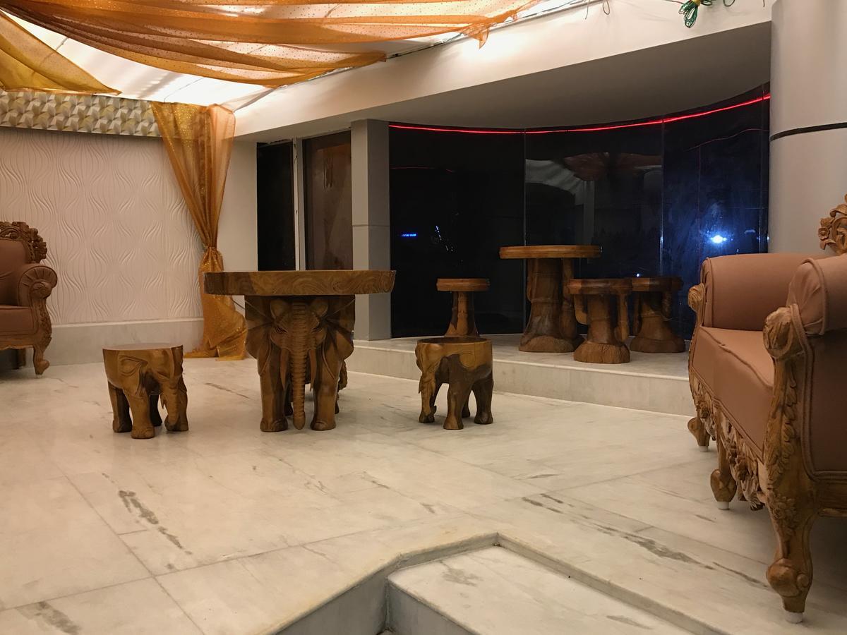 海德斯公园-商务酒店 坦贾武尔 外观 照片